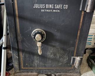 Vintage Julius Bing Safe Company safe.