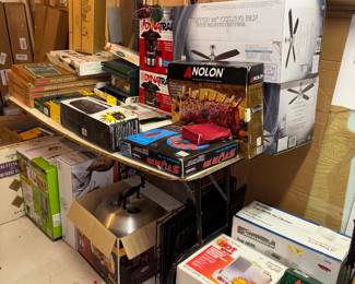 New in box indoor ceiling fan lights. Bird feeders. Roasting pans