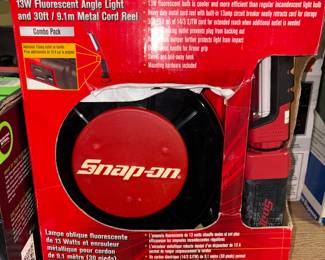 New in Box Snap On Tools 13W Fluorescent Angle Light