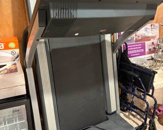 Nordictrac electric treadmill. Excellent condition.