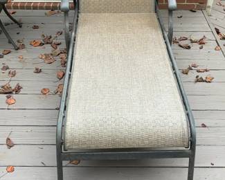 Outdoor Lounge Chairs