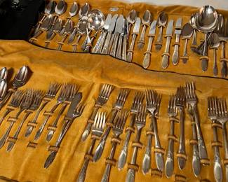 Flatware Set
