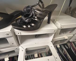 Name brand shoes 