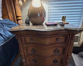 End tables 