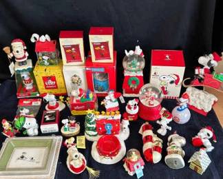 Peanuts Charlie Brown Christmas Snoopy Ornament, Snowglobes More Lot