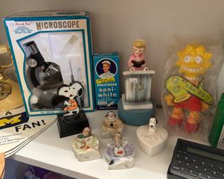 Figurines