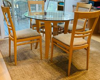 Fine Italian table and chairs made by Tono. 
