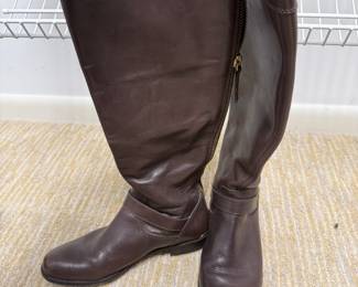 A pair of coach brown leather boots. Ladies 8.5 