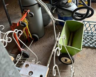 Spreader, Trash Bin