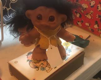 Vintage troll