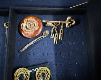 Vintage Jewelry from Gold and Sterling to Costume