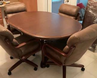 Table With Chairs.