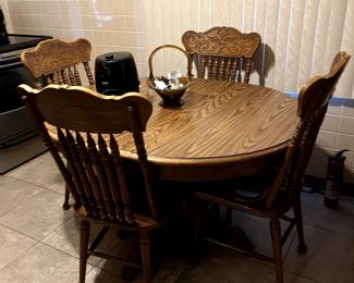 5 PC Kitchen/Dinette Table & Chairs
