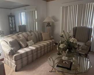 Very Clean Living Room Furniture