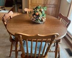 Dining Table and 4 Chairs
