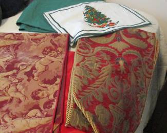 Holiday Linens