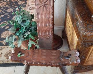 #14  Birthing Chair  19"Wx14"Dx30"H   $65