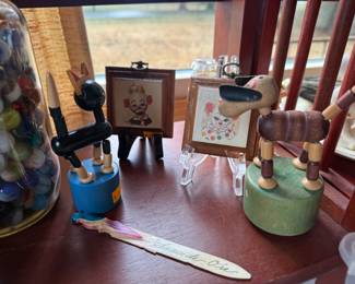 Vintage Pop-up toys, Vintage clown portraits