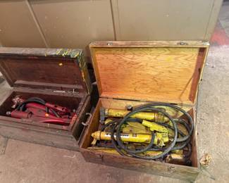 Hydrolic Jacks
