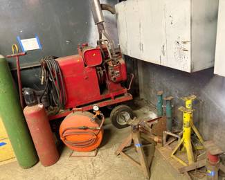 Vintage Jacks, Vintage Portable compressed air tank
