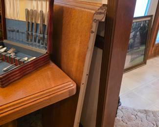 #12  Bassett Trellis Table w/2-18" Leaves & 6 Chairs  64"Wx42"Dx30"H   $695