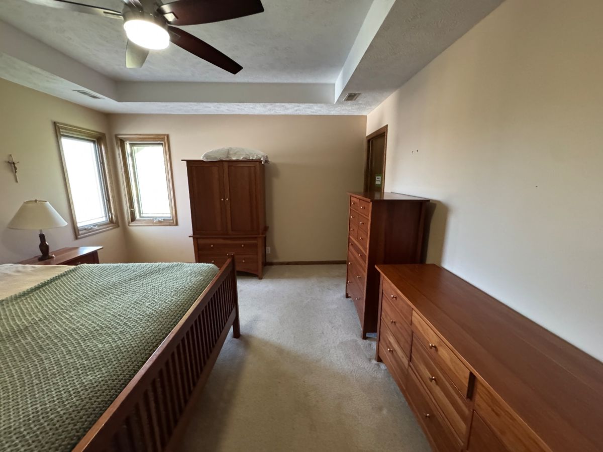 Solid cherry Nichols & Stone - nice