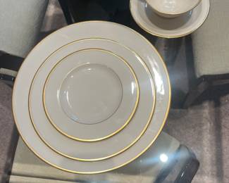 Lenox china "Mansfield" set 12 /serv 4