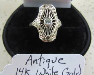 Antique 14K White Gold Diamond Ring