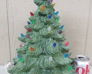 1976 Ceramic Lighted Christmas Tree
