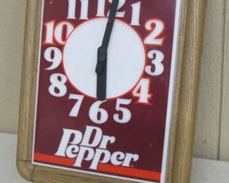 Dr Pepper Lighted Clock