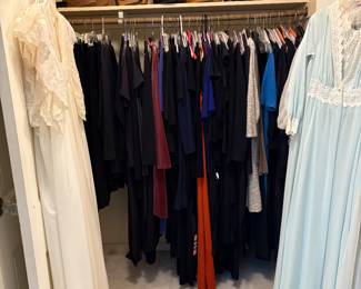 Vintage Clothes and vintage Negligees