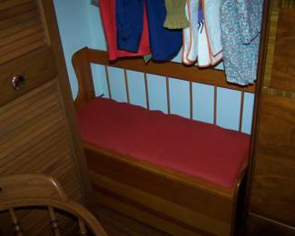 STORAGE BENCH