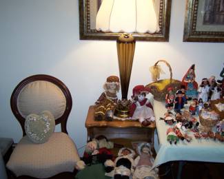 MORE DOLLS, ONE OF A PAIR OF SMOKE GLASS LAMPS & ANOTHER VICTORIAN-STYLE CHAIR