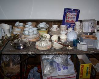 SETS OF DISHES