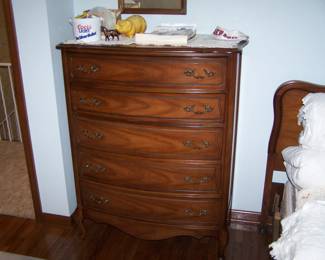 FR. PROV. CHEST
