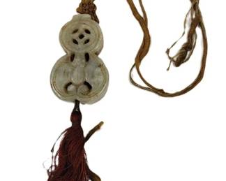 QING DYNASTY CHINESE SERPENTINE PENDANT