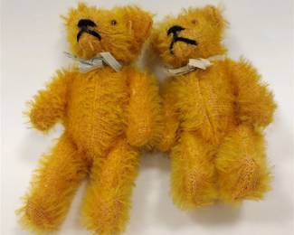 PAIR OF SMALL VINTAGE ARTICULATED SCHUCCO GERMAN MOHAIR BEARS