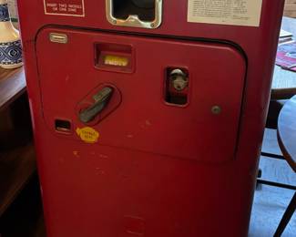 1950s Vendorlator 3D-33 Coca Cola Vending Machine