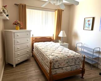 Betsy Ross maple twin bed frame