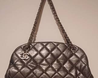 Chanel. Excellent Condition!