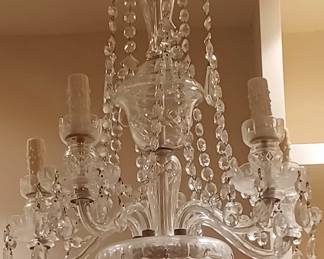 Wonderful Crystal Chandelier 
