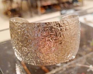 Artie Yellowhorse Sterling Cuff. Gorgeous.  Matching Choker too!