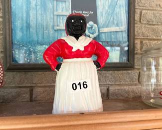 AMERICANA CAST IRON COIN BANK