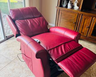 Red Leather Power Lift Recliner
Beautiful red genuine leather recliner with power lift and recline functions. Smooth, quiet operation — ideal for comfort and mobility assistance. Excellent condition.
