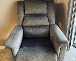 La-Z-Boy Recliner (Manual)&nbsp;– Comfortable, durable, and in great condition. Reclines easily with side lever. Perfect for home theater or cozy den setup