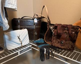 Designer Handbags
Beautiful selection of designer handbags.
Includes various styles and brands — excellent condition, gently used.
Clean interiors, no damage, ready to carry or collect.