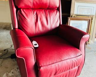 Red Leather Power Lift Recliner
Beautiful red genuine leather recliner with power lift and recline functions. Smooth, quiet operation — ideal for comfort and mobility assistance. Excellent condition.