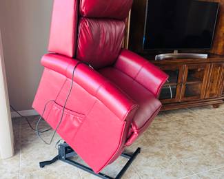 Red Leather Power Lift Recliner
Beautiful red genuine leather recliner with power lift and recline functions. Smooth, quiet operation — ideal for comfort and mobility assistance. Excellent condition.