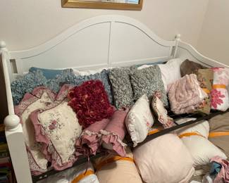 Wood Day Bed