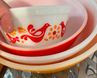 vintage set of 4 pyrex  